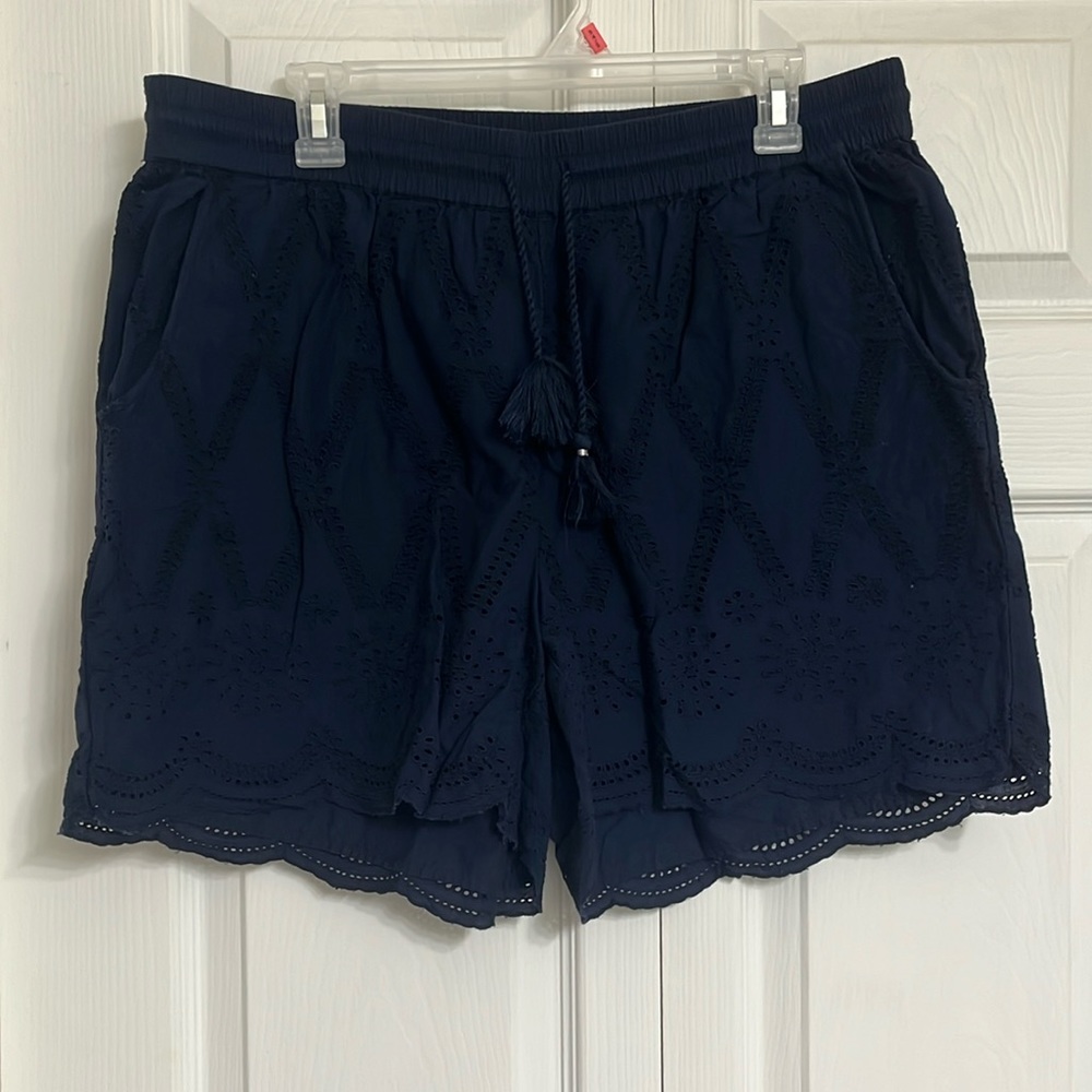 Crown & Ivy Womens Navy Casual Shorts
